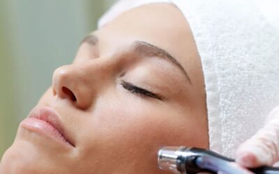 Trattamento con onda di calore selettiva (onda quadra) per ringiovanire e tonificare viso e corpo